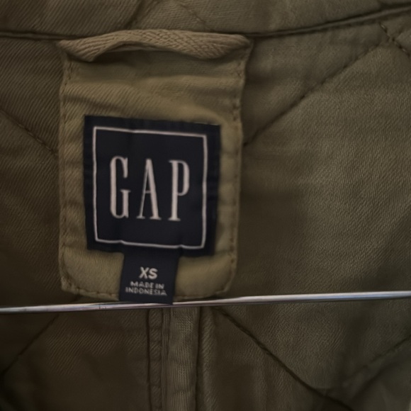 GAP Quilt Pattern Jacket - Picture 2 of 2